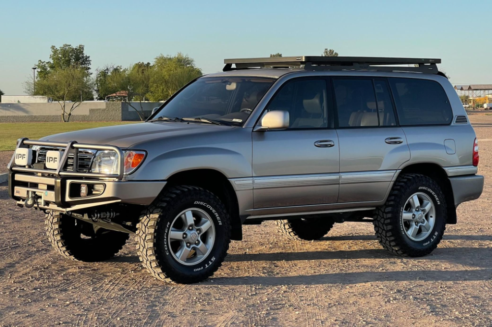 hire cars uganda